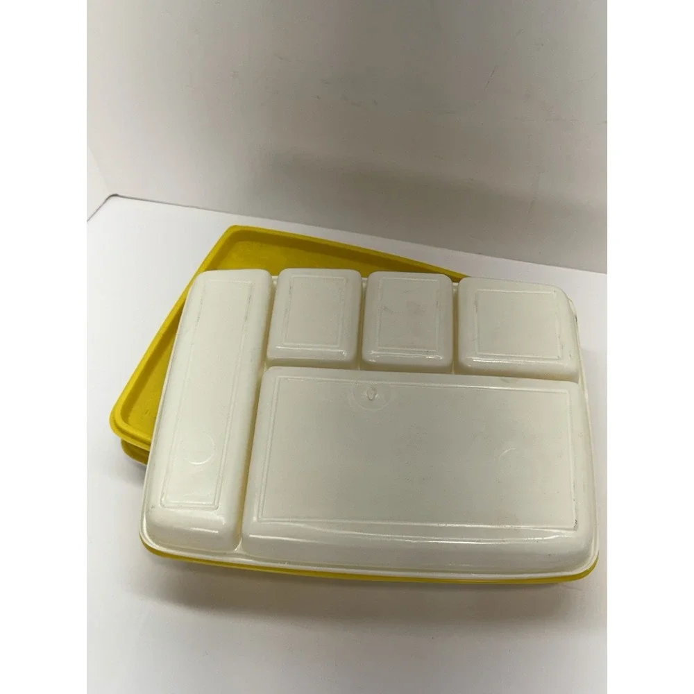 Tupperware product set